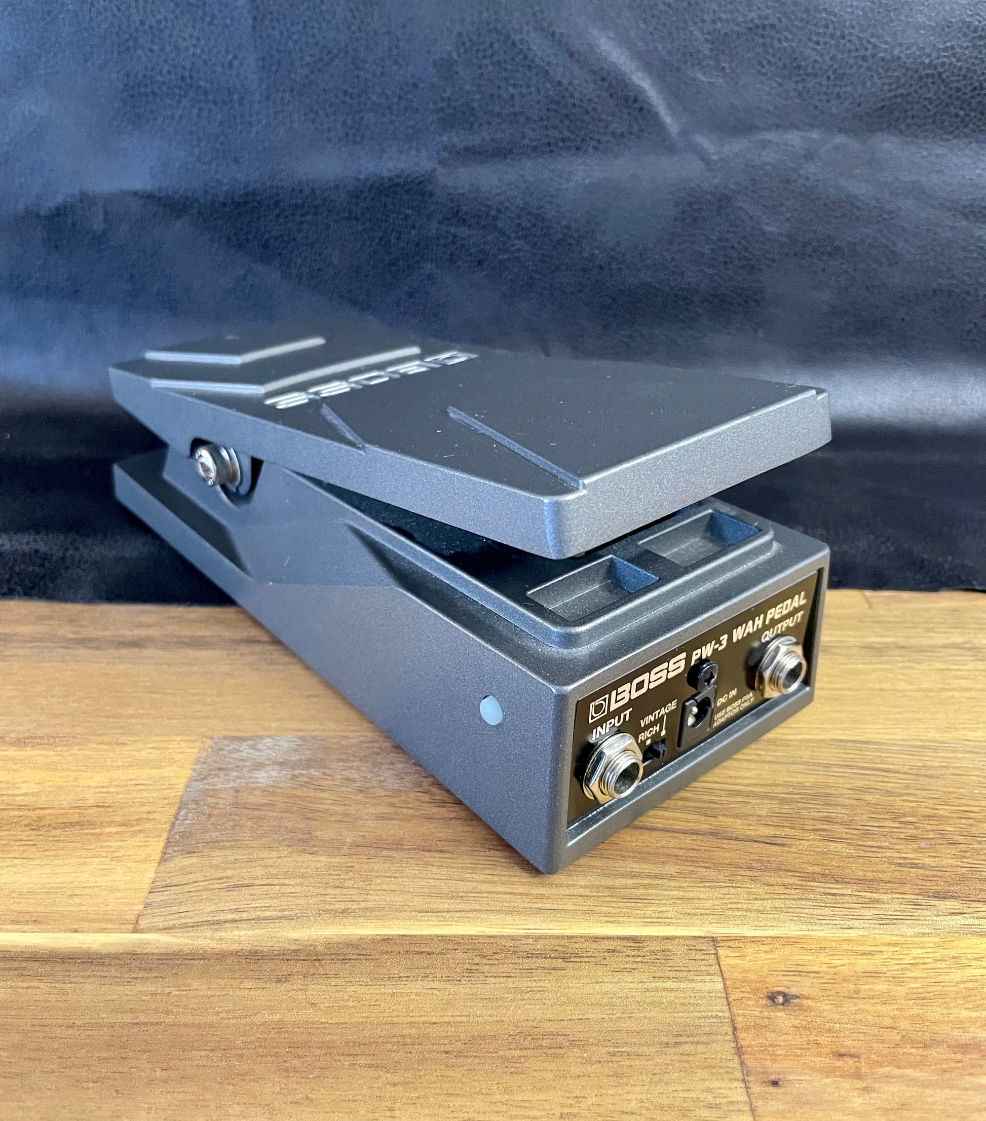 Boss PW-3 Wah Pedal – Herscheid and the Headbangers