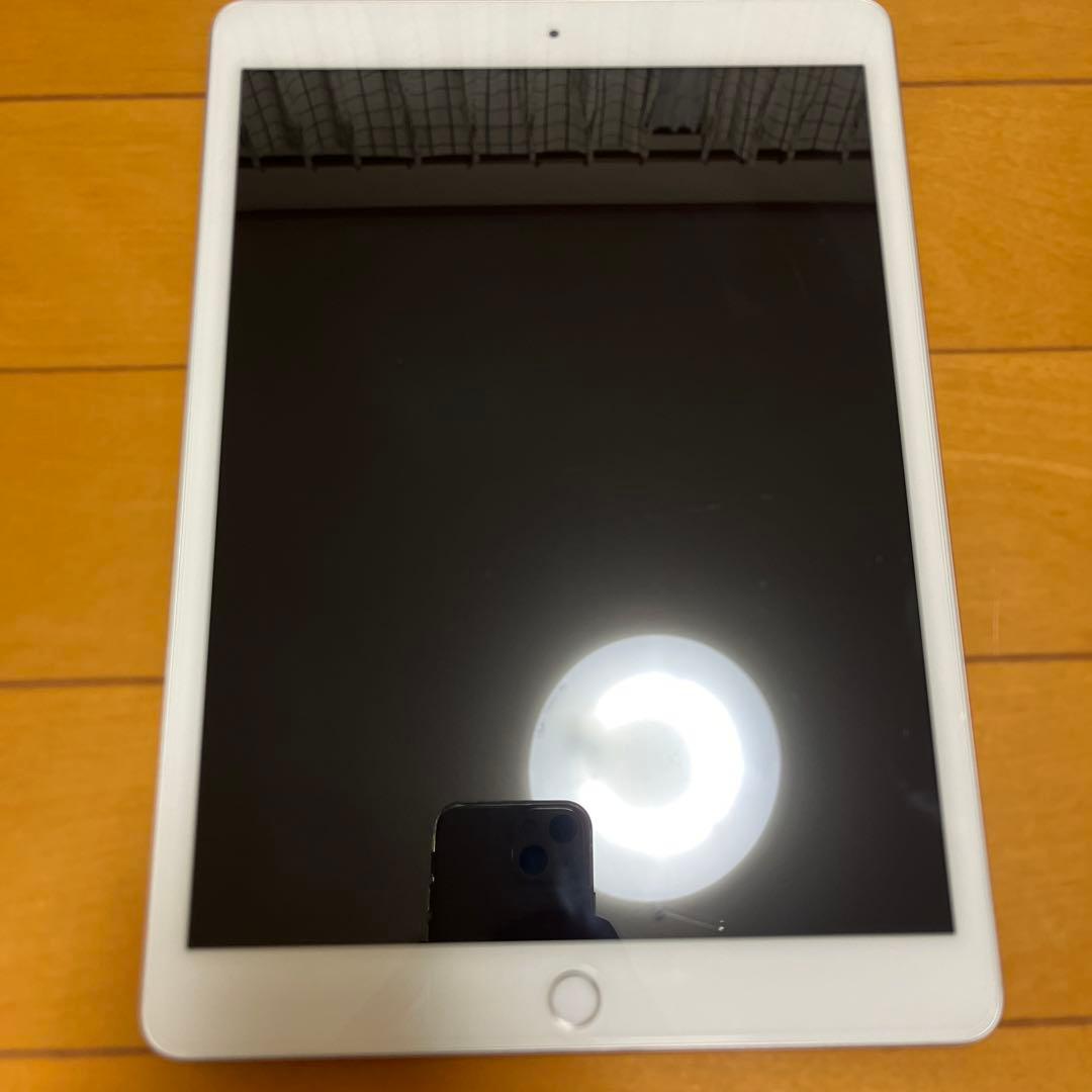Apple iPad 第7世代32GBシルバー 本体 Apple iPad 10.2インチ 第7世代 Wi-Fi 32GB 2019年秋モデル 価格比較